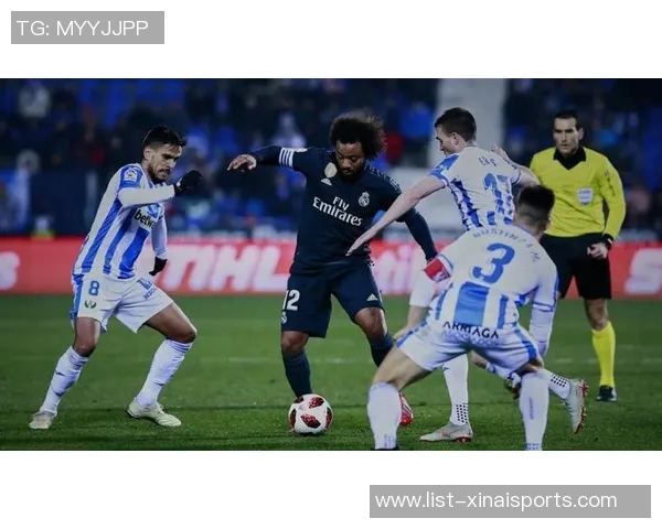 官方：皇马与18岁青训中卫霍安完成续约，新合同至2029年